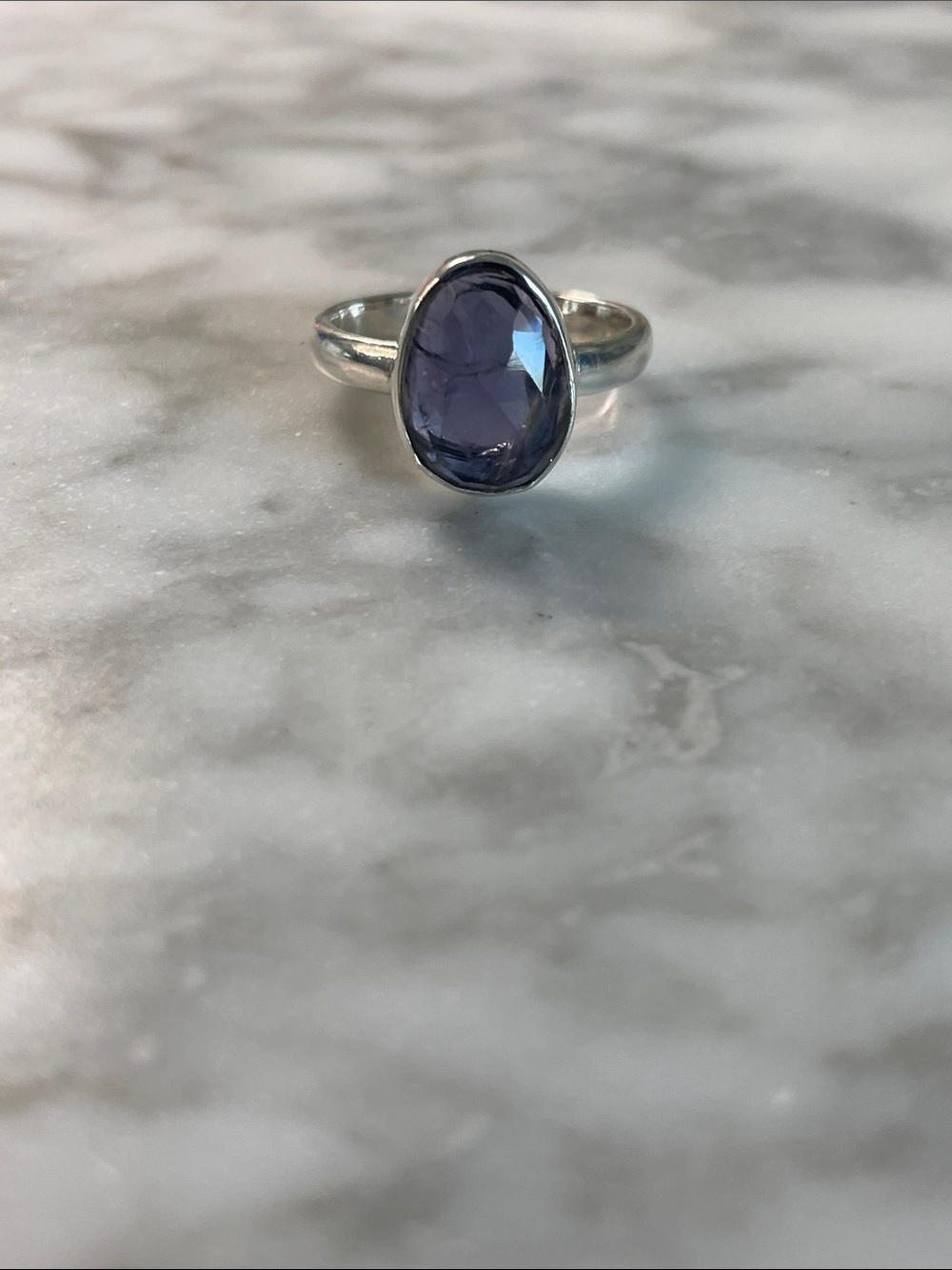 925 Sterling Silver Amethyst Oval Ring size 7